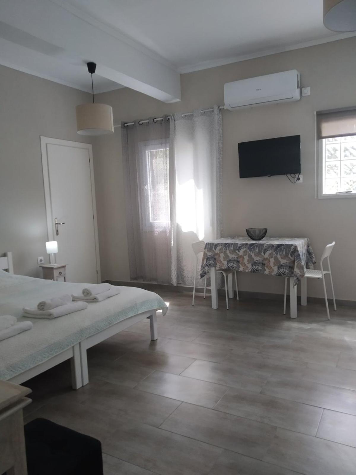 Trousas Apartments 罗达 外观 照片