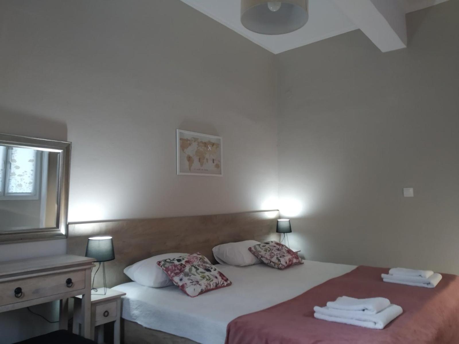 Trousas Apartments 罗达 外观 照片