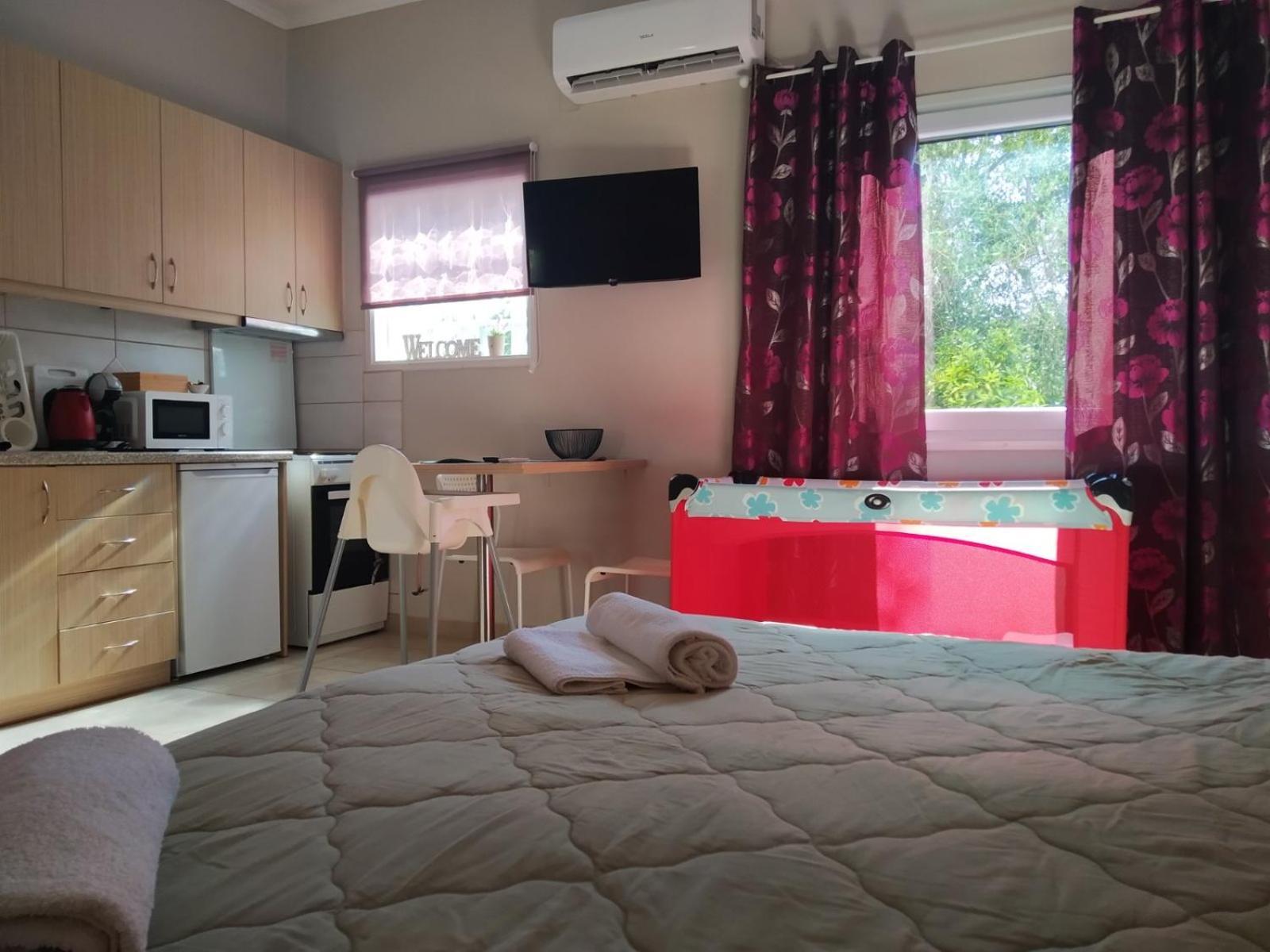 Trousas Apartments 罗达 外观 照片