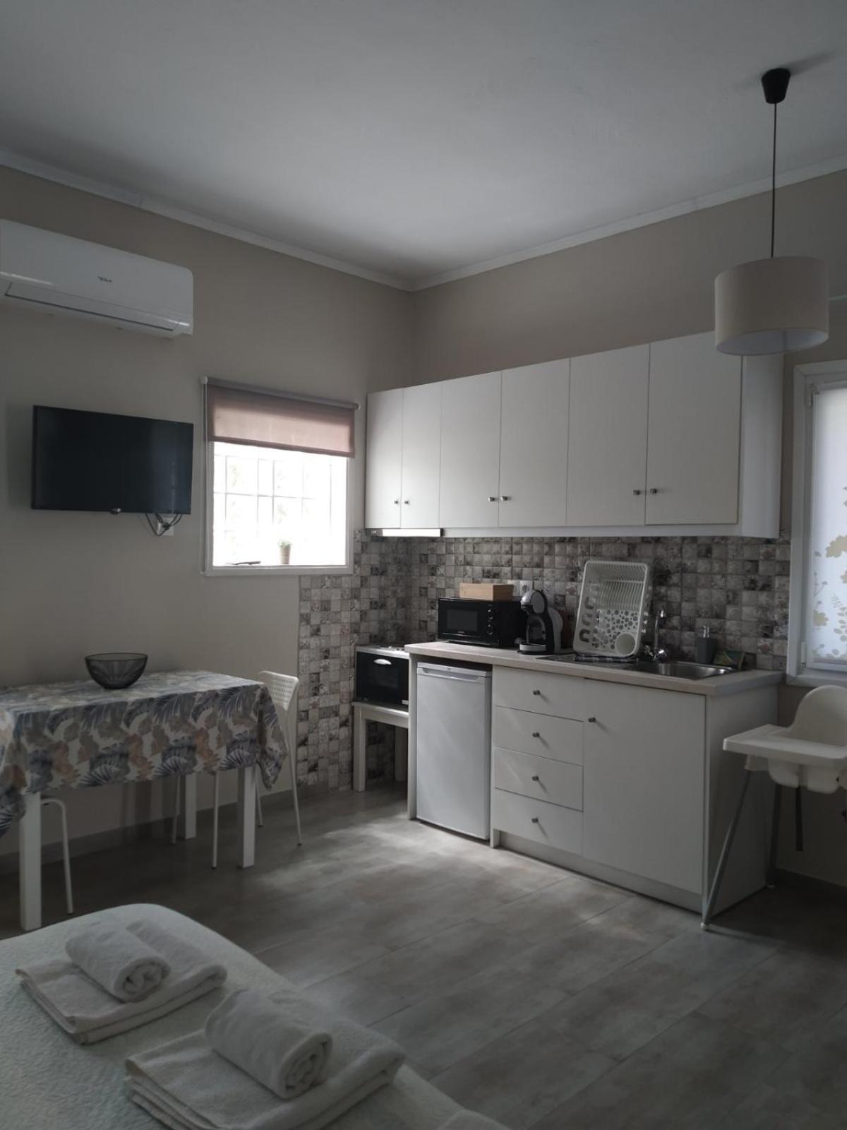 Trousas Apartments 罗达 外观 照片