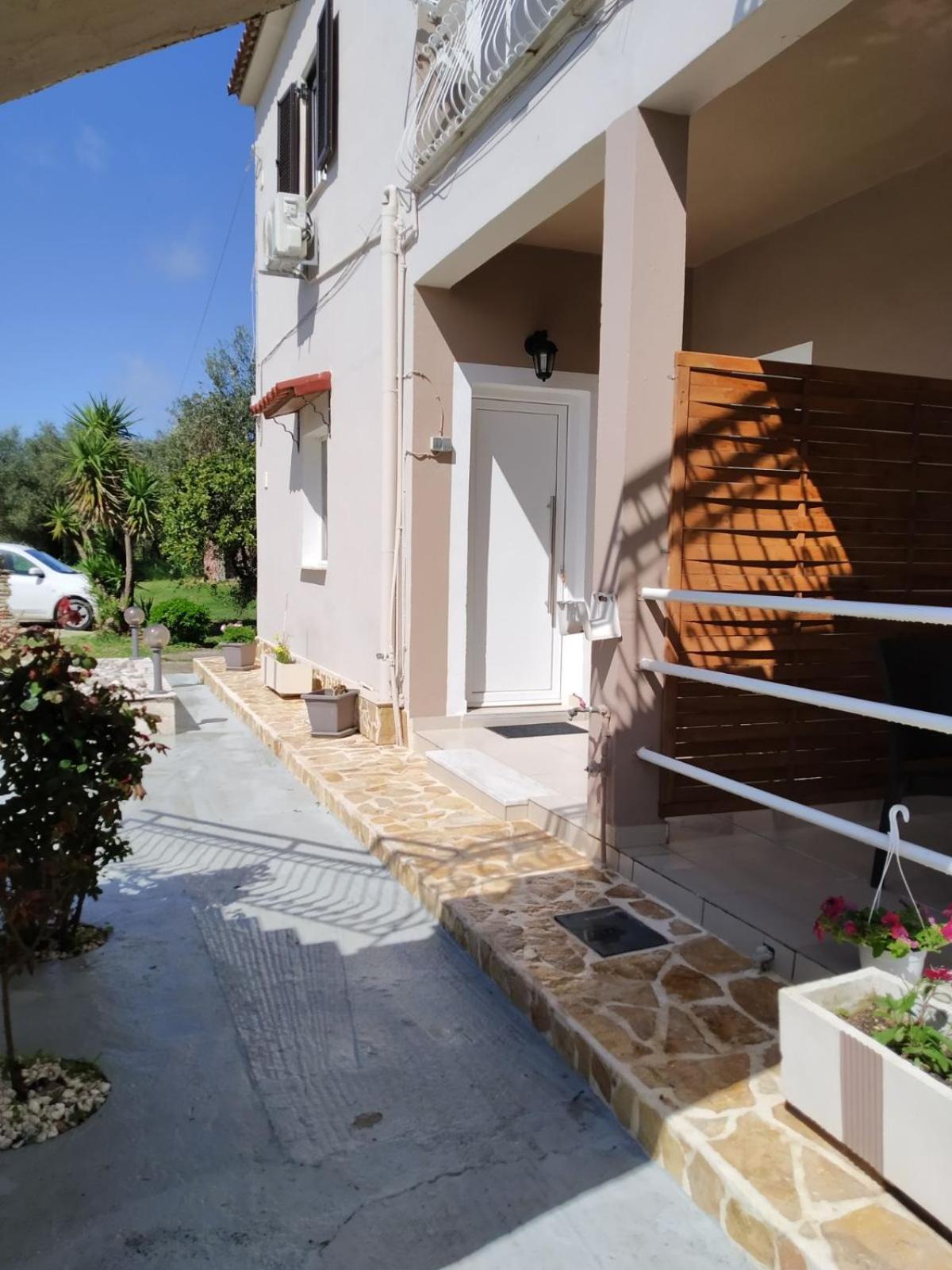 Trousas Apartments 罗达 外观 照片