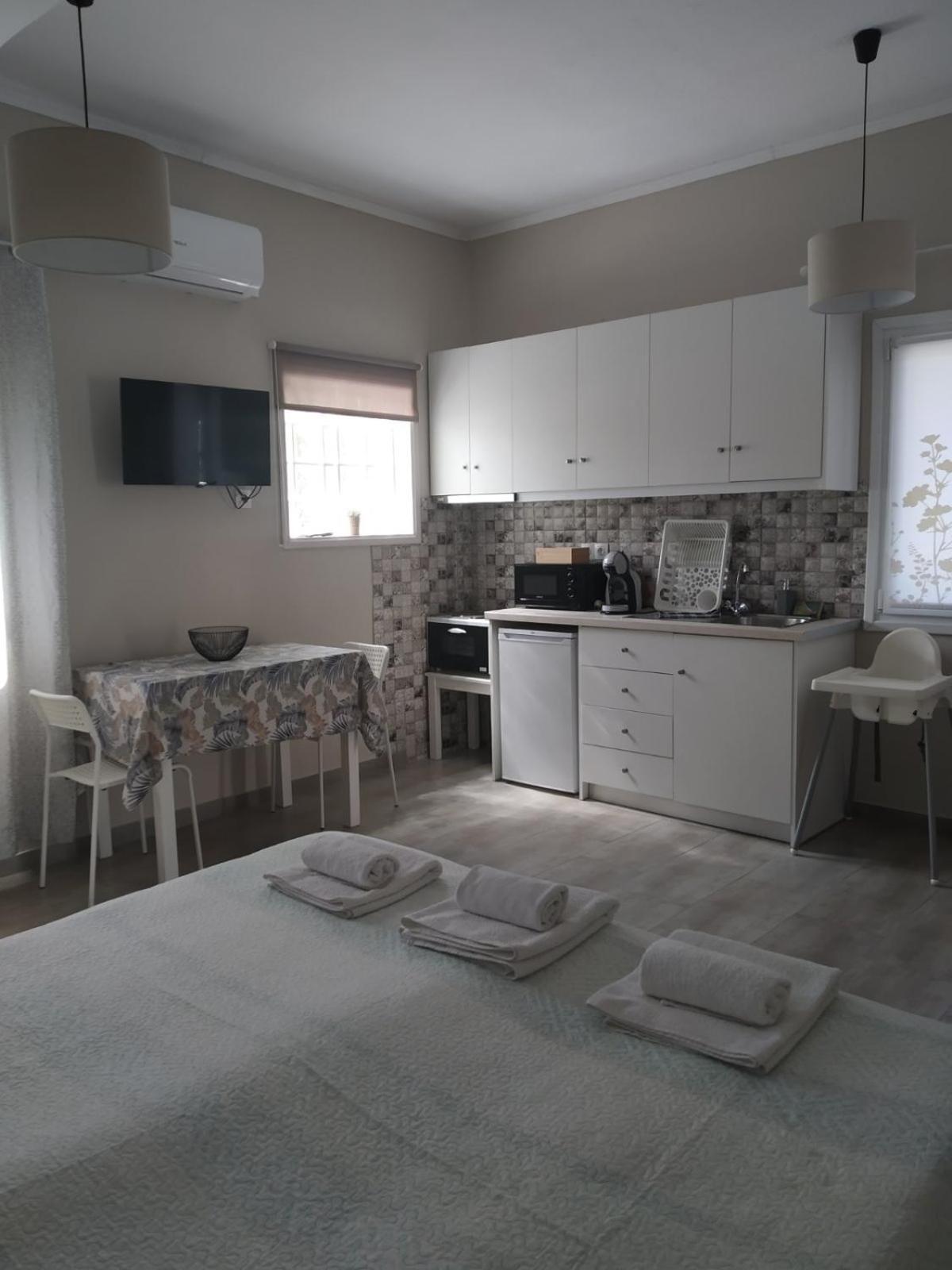 Trousas Apartments 罗达 外观 照片